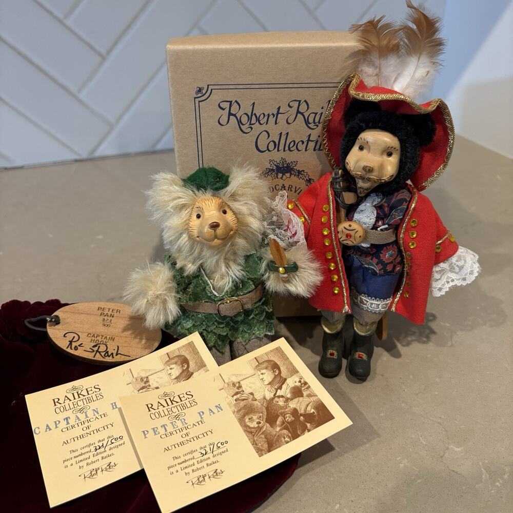 Robert Raikes Signed Peter Pan & Captain Hook Bears Set With Box & COA 321/500